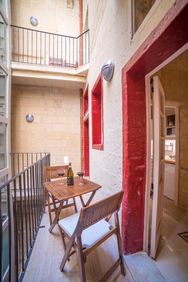 Casa San Carlo Lägenhet Valletta Exteriör bild